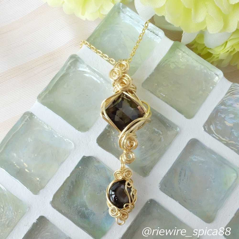 ＊優美＊スモーキークォーツとブラックスターサファイアのペンダント