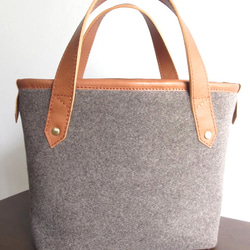 ☆sale ☆　トートバッグ・フェルト／革・Sサイズ　＜SS tote felt＞ 2枚目の画像