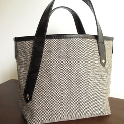 トートバッグ・ツイード／革・Sサイズ　＜SS tote tweed＞ 1枚目の画像