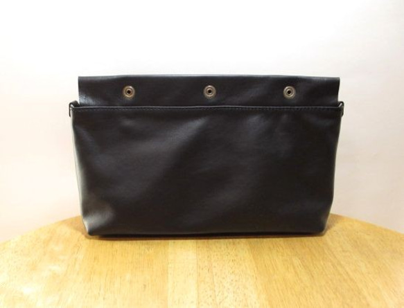 ショルダー・クラッチバッグ　＜JH clutch / black＞ 2枚目の画像