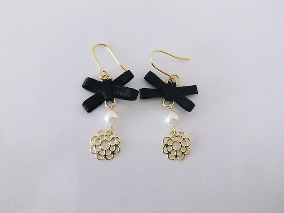 【再販】*Ribbon×Flower　Pierce/Black* 1枚目の画像