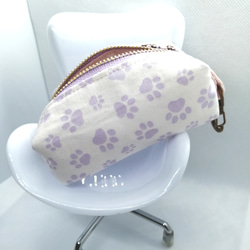 ☆かばんにつけられる小さなポーチ☆紫コスメ柄犬猫足跡柄 4枚目の画像