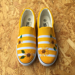 385黃色邊框向日葵滑鞋運動鞋女裝男裝 第1張的照片