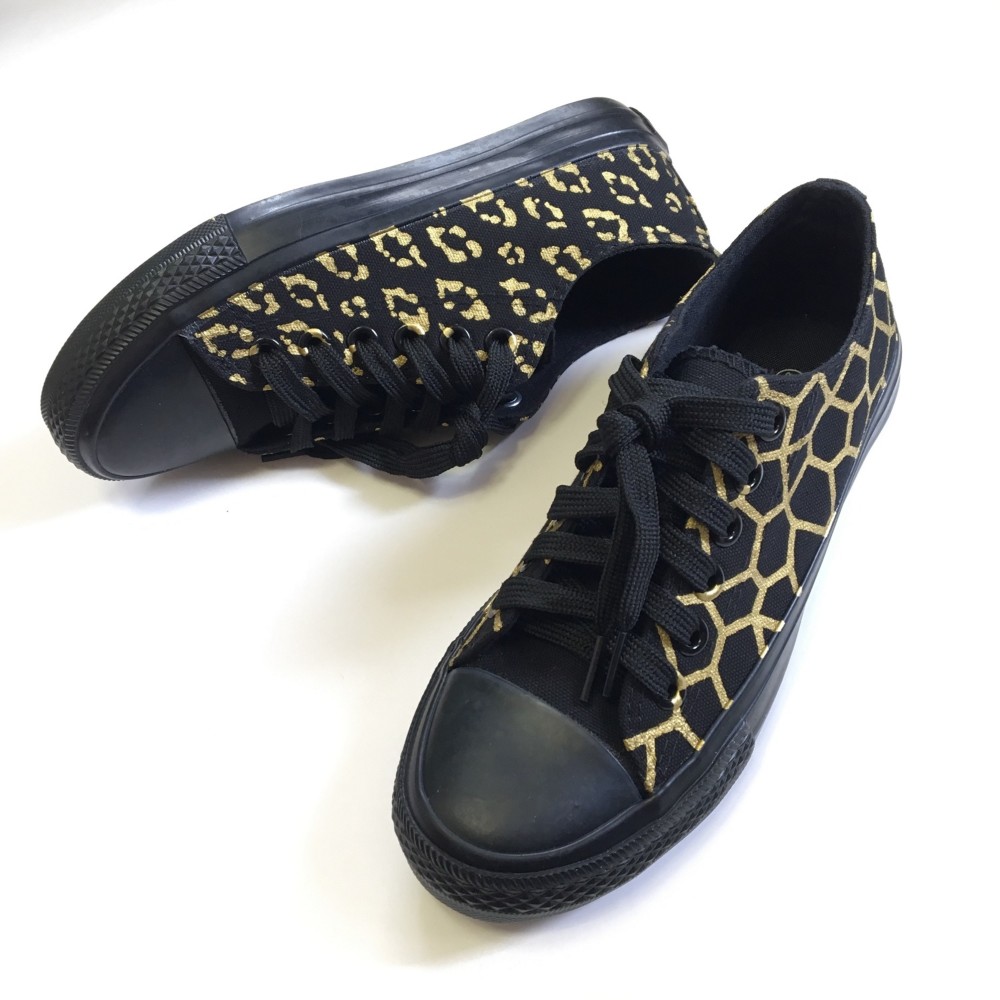 スニーカー 〈ALL BLACK〉giraffe AND leopard sneakers 【受注制作】