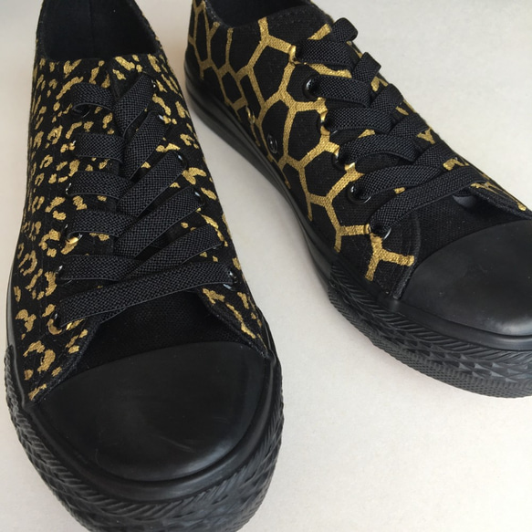 スニーカー 〈ALL BLACK〉giraffe AND leopard sneakers 【受注制作】 6枚目の画像