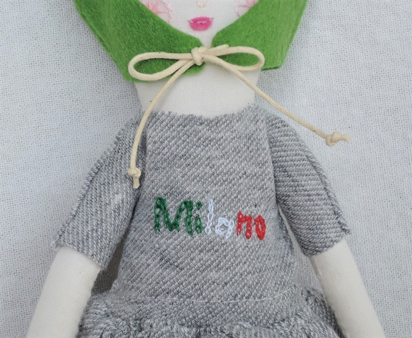 グリーン帽doll・トリコロール刺繍＆マキシスカート 3枚目の画像