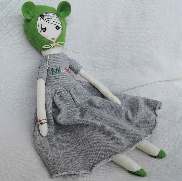 グリーン帽doll・トリコロール刺繍＆マキシスカート 4枚目の画像