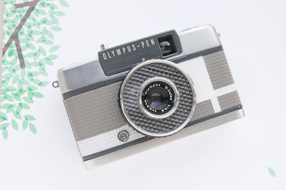 OLYMPUS PEN-EE＜Custom White&Gray＞61年発売 2枚目の画像