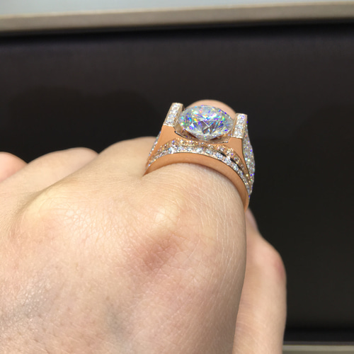 newデザイン】最高級 モアサナイト ダイヤ メンズ リング K18PG 指輪 ...