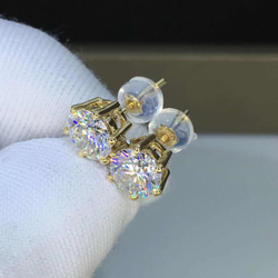 合計2カラット】輝くモアサナイト ダイヤモンド ピアス k18PG ピアス 