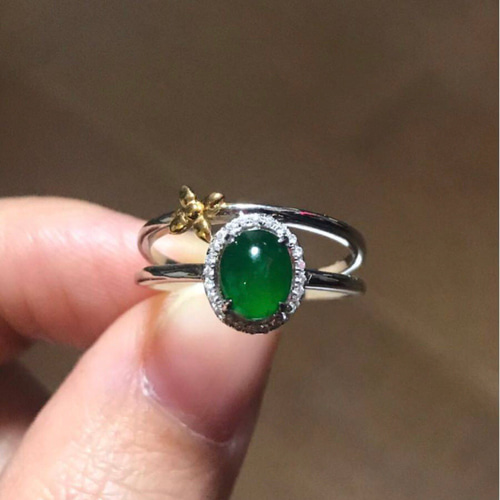 翡翠　天然石　氷種 　緑翡翠　 指輪　リング レア品】天然 氷種 グリーン 帝王緑 翡翠 ヒスイ リング No.18
