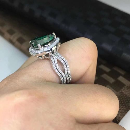 ブルーグリーンカラー】モアサナイト リング K18WG 8ct $ 指輪・リング 