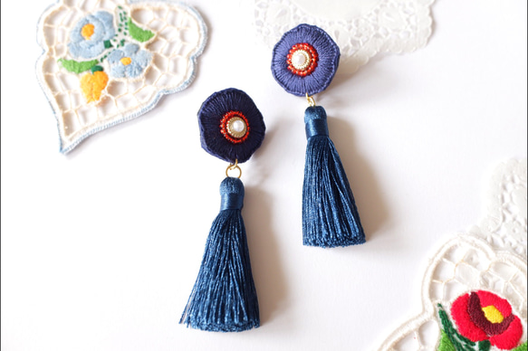 手工刺繡扭曲花藍色流蘇 第3張的照片