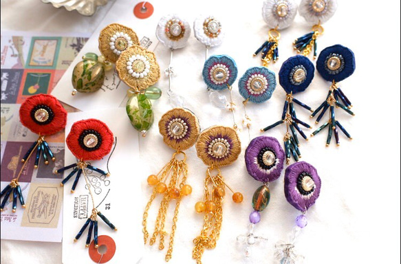 刺繍　歪なフラワー　パイプビーズ 6枚目の画像