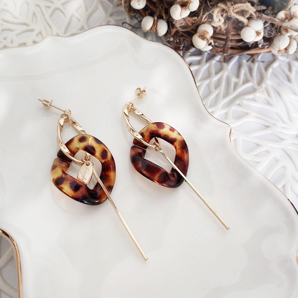 秋冬！べっ甲チェーン×スティックピアス/イヤリング 3枚目の画像