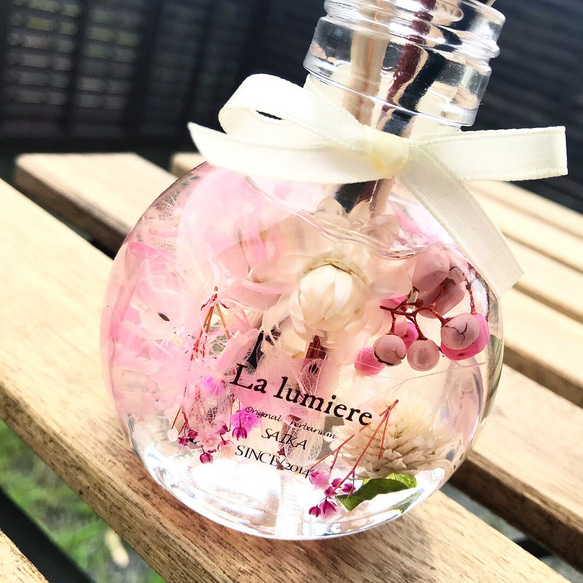 ハーバリウム❁﻿彩華~Saika~ parfum ギフト 誕生日 2枚目の画像