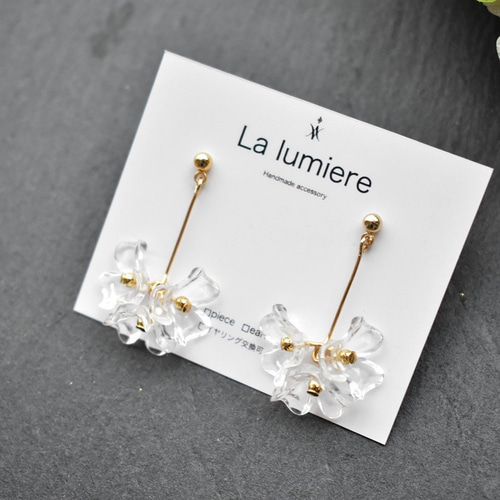 可憐な小花ピアス/イヤリング⿻*.· ピアス（その他） LA LUMIERE 通販 