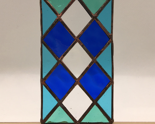 ステンドグラス「菱形ブルー枠」 ステンドグラス！！ミニチュア♪菱形模様 ブルー サン