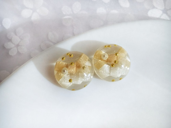 レジン イヤリング クリア リボン サテンリボンとパールのレジンピアス（イヤリング）＊アイボリー