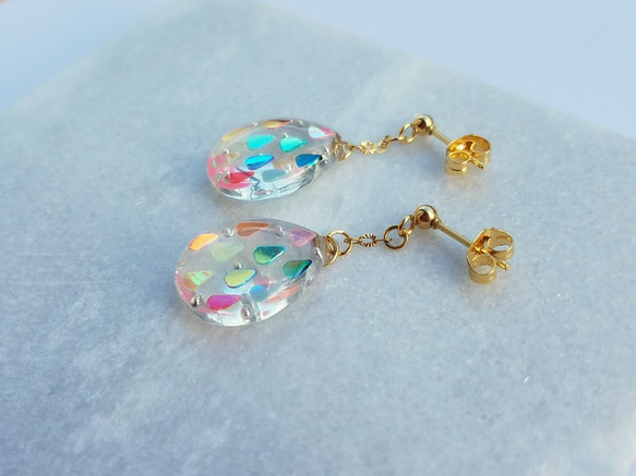 しずく型ホログラムのレジンピアス（イヤリング）＊クリア＊ ピアス