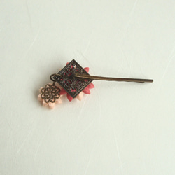 ふたつのお花のヘアピン　つまみ細工　ピンク 3枚目の画像