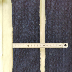 あったかウールの手編みレッグウォーマー(紺色)長さ:普通タイプ(フリーサイズ)『Creema限定』 2枚目の画像