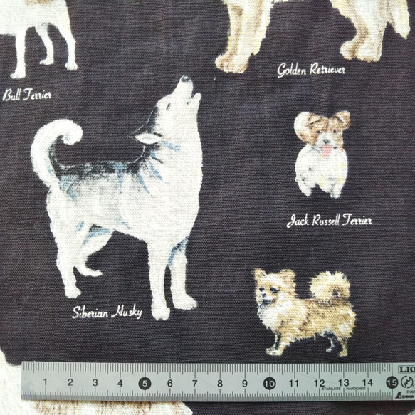 簡単装着♪かぶるだけのエプロン(犬図鑑/黒)フリーサイズ『Creema限定』 8枚目の画像