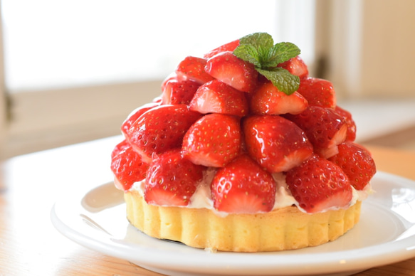 期間限定！！】イチゴのタルト ケーキ Lita blanc 通販 11417256