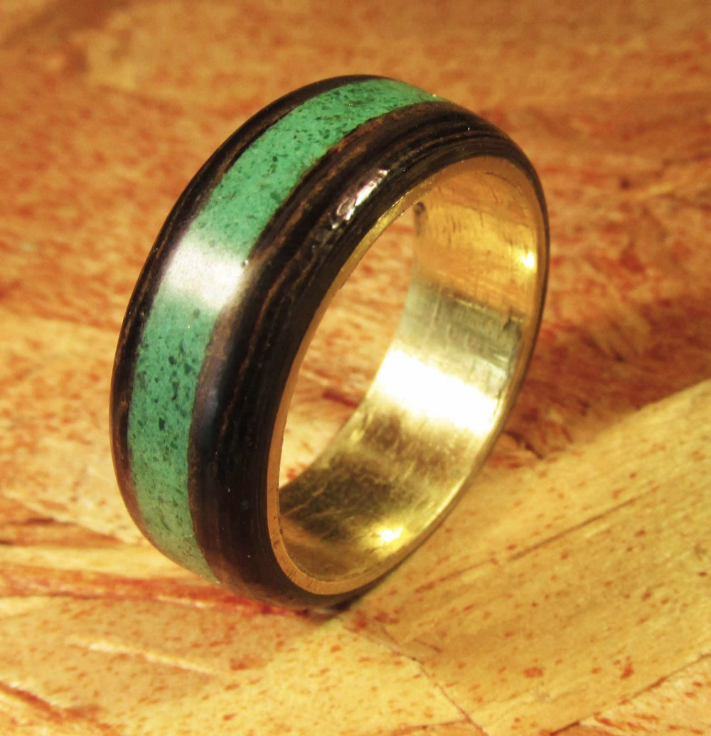 エボニー(黒檀)と真鍮とマラカイトのウッドリング