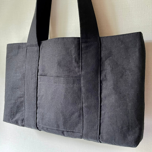 黒コットンリネンの横トートバッグ ファスナー内ポケット付き【送料