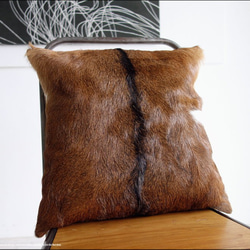 毛皮クッションカバー PUTI-3 天然皮革 手作り レトロ調 本革 アンティーク調 本皮 北欧調 ハンドメイド ハラコ 4枚目の画像