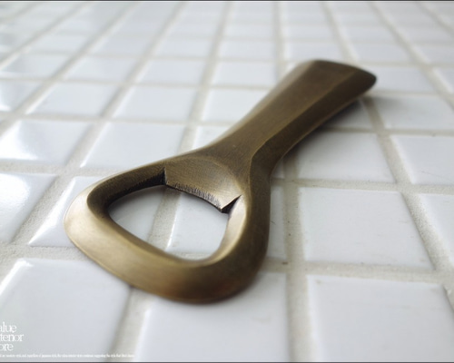 0_9de327f5367eb041f72048178466