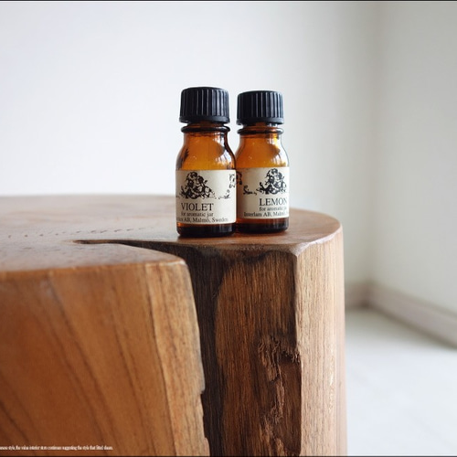 チーク無垢材　天然木　プリミティブな切り株のスツール　職人さん手作り チーク無垢材 天然木 プリミティブな切り株のスツール 職人さん手作り