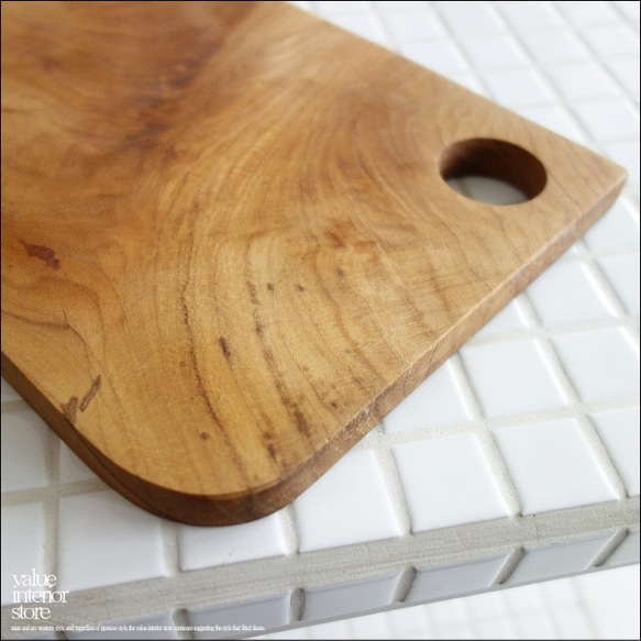 チークカッティングボード25N まな板 キッチン用品 一枚板 調理用 天然木 銘木 ナチュラル 木製 シンプル 無垢 2枚目の画像
