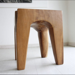 チーク無垢材 プリミティブスツール C/1 イス チェア 新品 ベンチ 椅子 天然木 手作り ナチュラル 素朴 削り出し 8枚目の画像