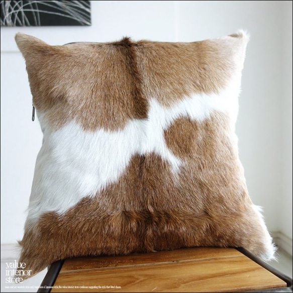 「　ご予約商品　」毛皮クッションカバー PUTI 天然皮革 正方形 北欧 本皮 レトロ調 ハラコ 1枚目の画像