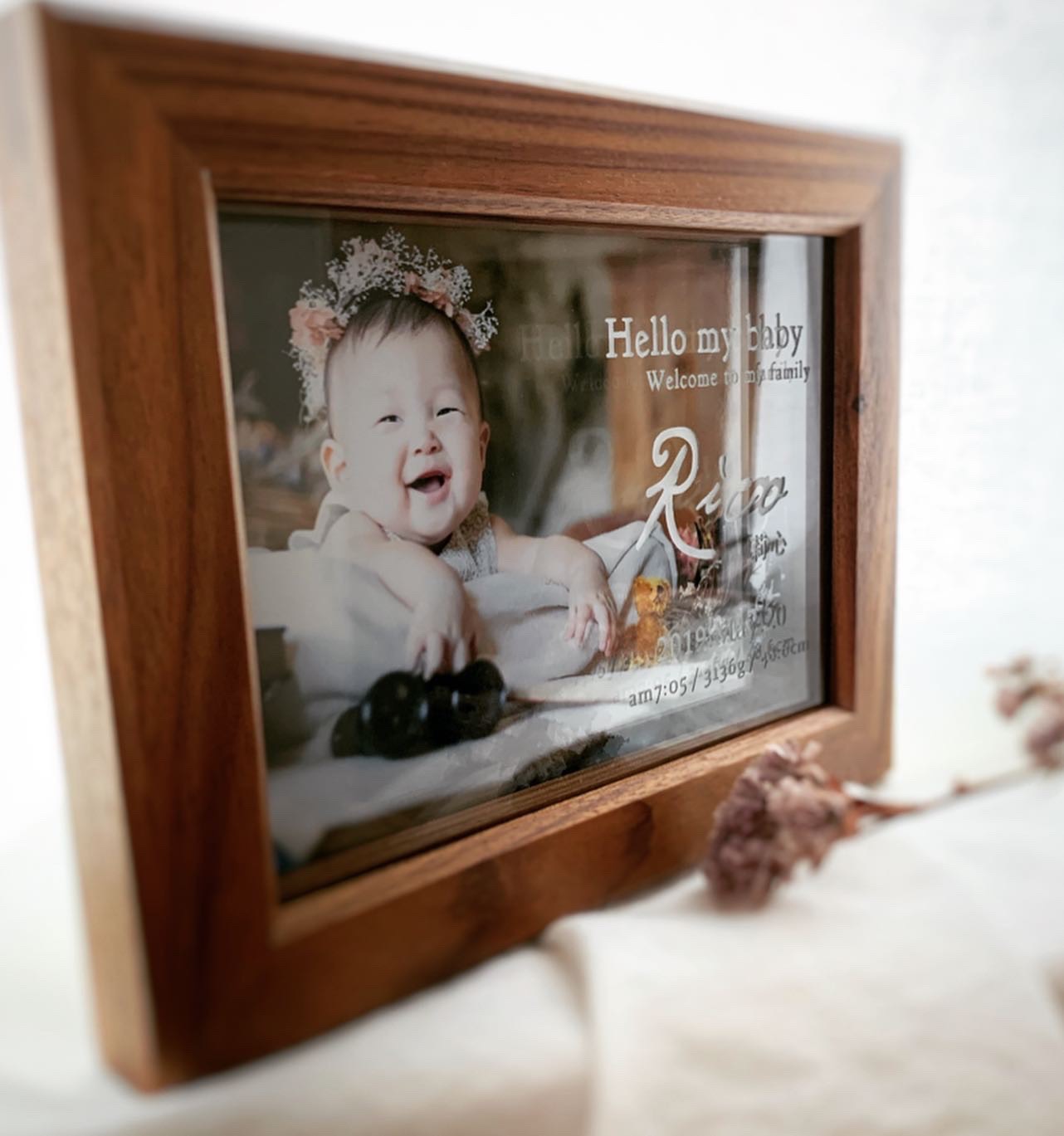 【命名書】赤ちゃん 名付け 2L写真 無垢材フレーム　サンドブラスト メモリアルフォトフレーム