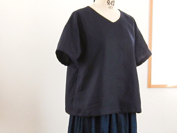《再販×23》ネイビー・ブラック リネンAラインプルオーバー半袖