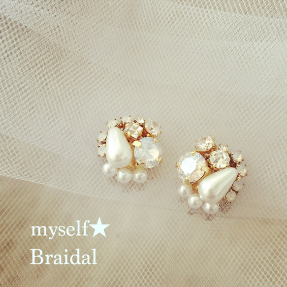 Braidal ビジューピアス(イヤリング) 1枚目の画像