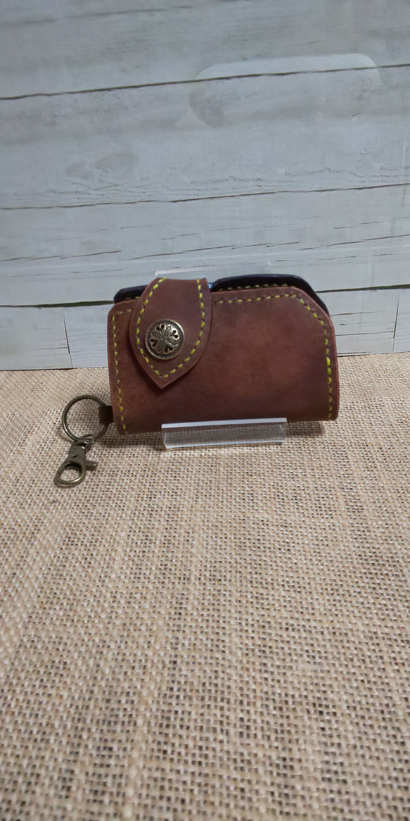 革仕様手縫いキーケース 3枚目の画像