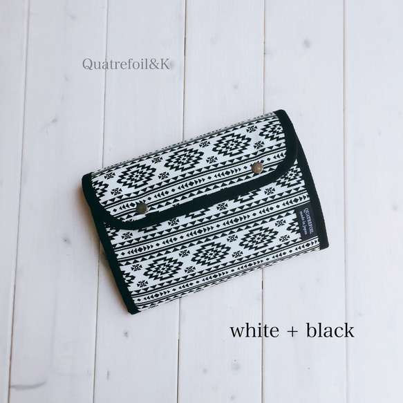 ご予約様 オルテガ母子手帳ケースじゃばらマルチケース white×black 