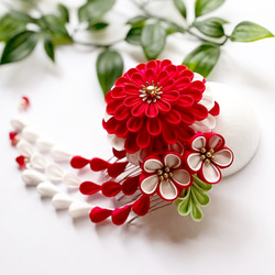 上質な髪飾りで豊かなハレの日を～ 七五三髪飾りショートヘア向け