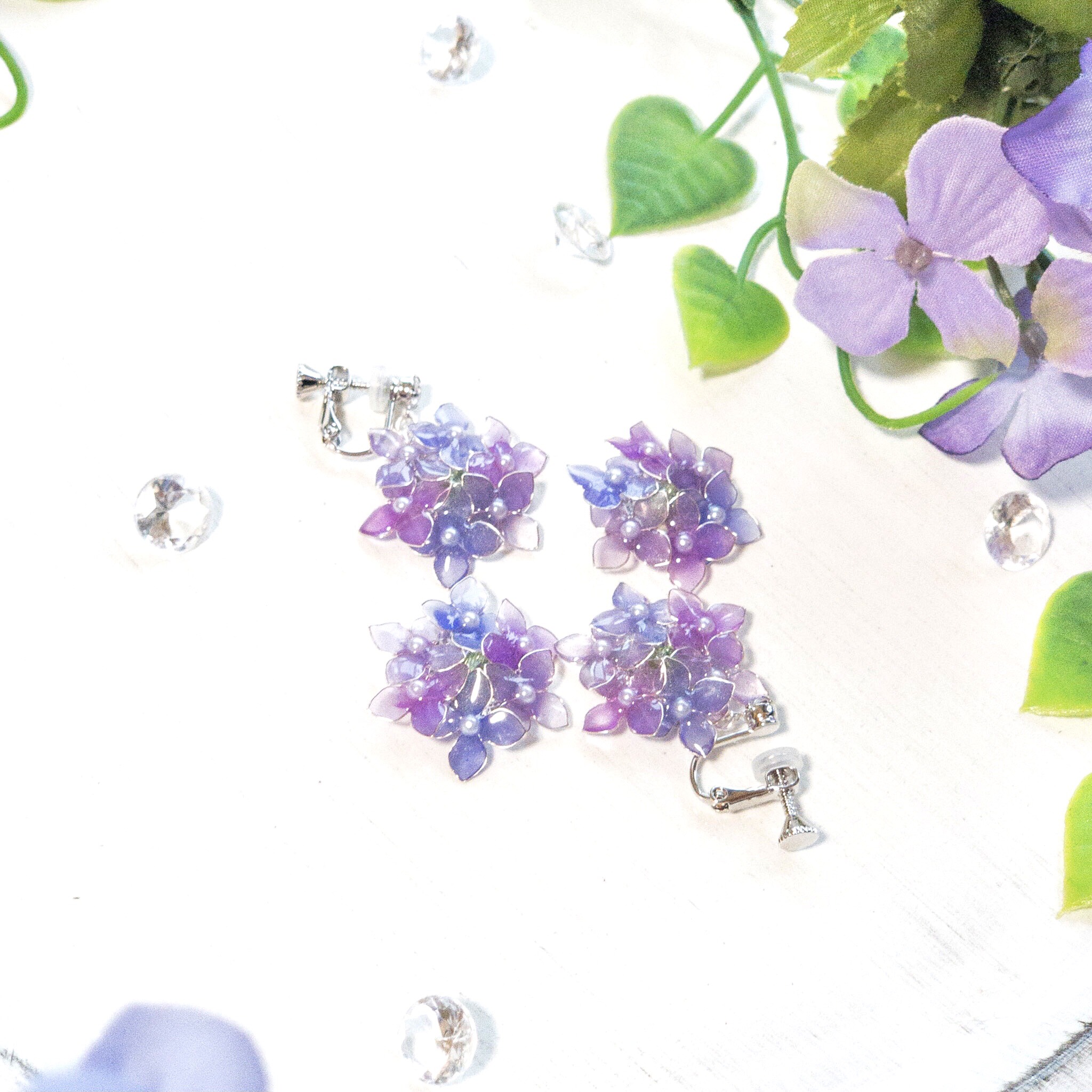 温度で色が変わる？！　紫陽花　イヤリング　ピアス　6輪　シルバー