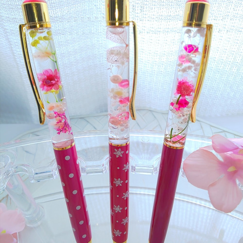 Deep Pinkのハーバリウムボールペン ペン・筆記用具 ハンドメイド