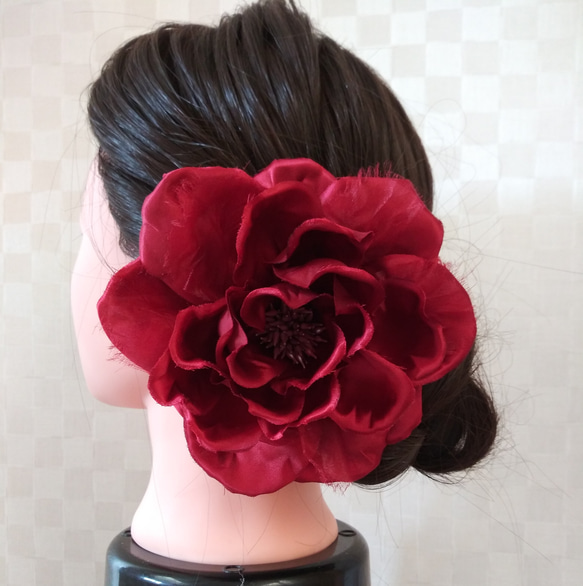 ヘアーアクセサリー　ドレスフラワー 深紅薔薇一輪 1枚目の画像