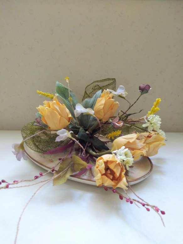 花束〈カナリア色チューリップと 春の小花たち〉 1枚目の画像