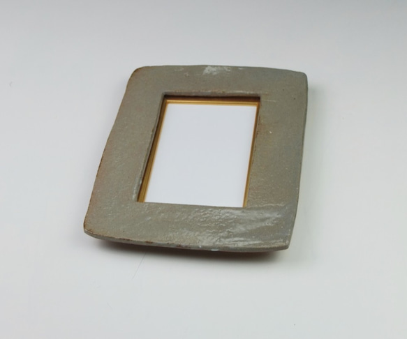 陶器の額縁　ハンドメイド　オリジナルフレーム　一点物（グレイ、金面先） 5枚目の画像