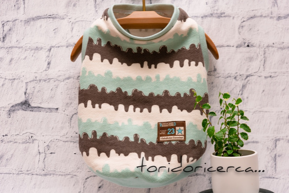 アイスクリームボーダー柄チョコミント　タンクトップ　犬服【3S〜2L/ダックス/フレブル】 M〜２２００円 2枚目の画像