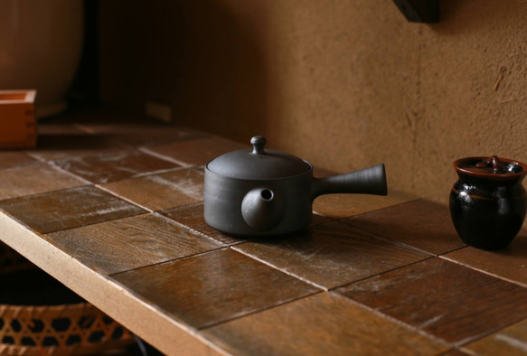 愛知県常滑産】澤田朋大さん作・急須・平（大）・250cc ポット・急須