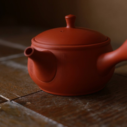 赤茶色 陶器製 急須 手のひらサイズ